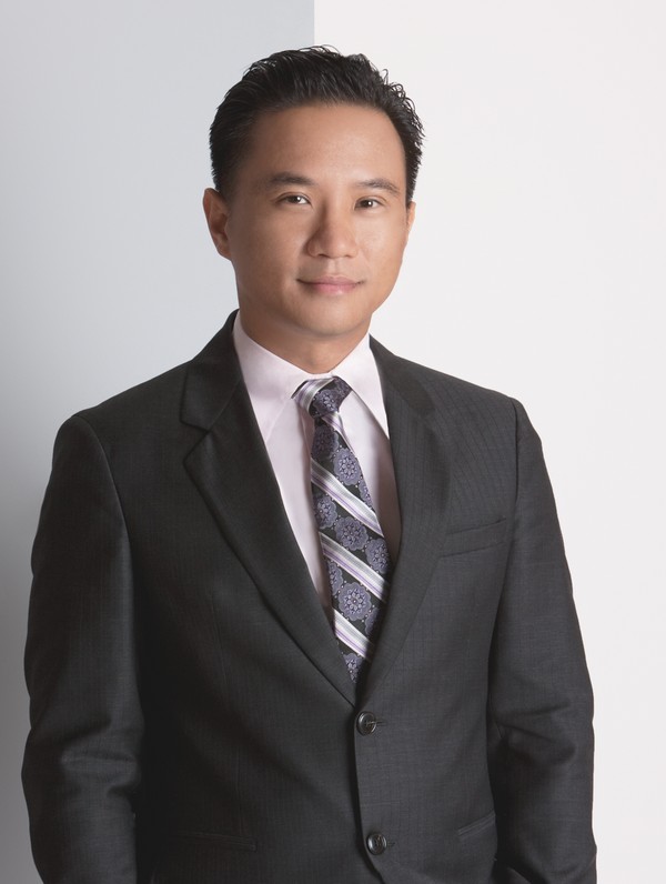 Sugarland Plastic Surgeon - Dr. John Nguyen